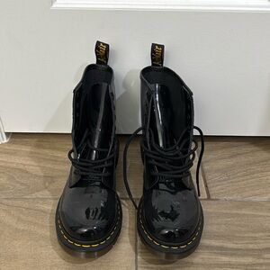 Dr MARTENS BOOTS NEVER WORN